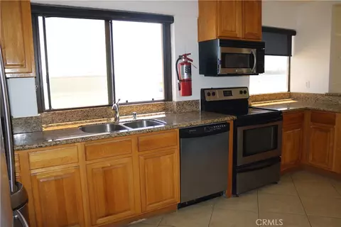 Kitchen - 1750 E Ocean #503, Long Beach, CA 90802 photo 3 of 4