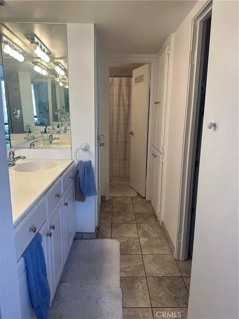 Bath - 1750 E Ocean #503, Long Beach, CA 90802 photo 1 of 1