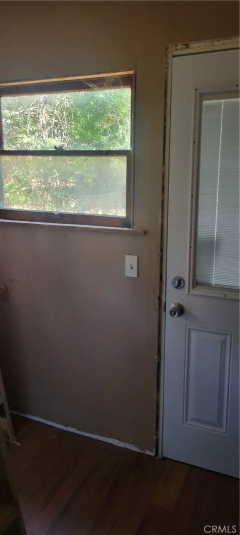 Entry Way - 21891 Plunge, Cedarpines Park, CA 92322 photo 2 of 3