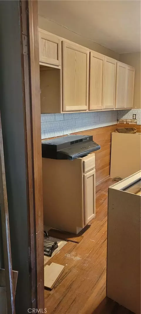 Kitchen - 21891 Plunge, Cedarpines Park, CA 92322 photo 1 of 2