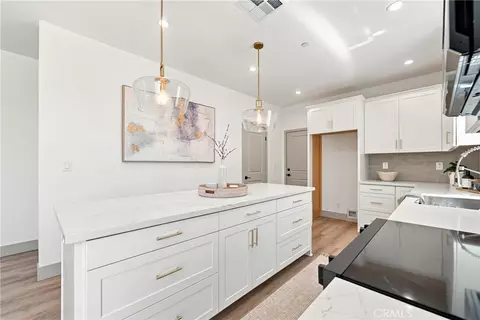 Kitchen - 15540 Colorado, Paramount, CA 90723 photo 5 of 10