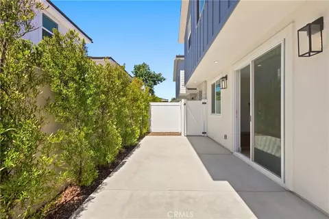 Exterior - 15540 Colorado, Paramount, CA 90723 photo 4 of 6