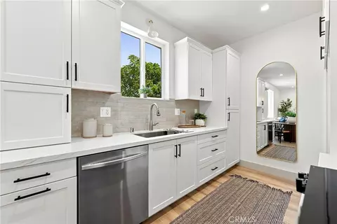 Kitchen - 15540 Colorado, Paramount, CA 90723 photo 8 of 10