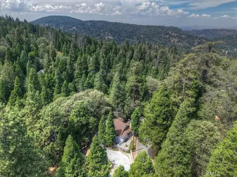 View/Area - 932 Cedar Dr, Crestline, CA 92325 photo 1 of 2