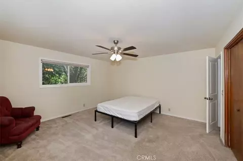 Bedroom - 932 Cedar Dr, Crestline, CA 92325 photo 6 of 7