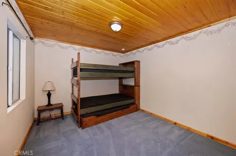 Bedroom - 932 Cedar Dr, Crestline, CA 92325 photo 1 of 7