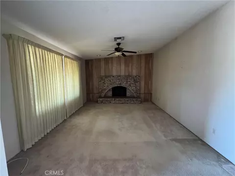 Living - 57374 Warren, Yucca Valley, CA 92284 photo 2 of 2