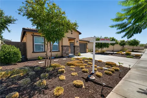 Other - 2417 Tulip Dr, Perris, CA 92570 photo 5 of 11