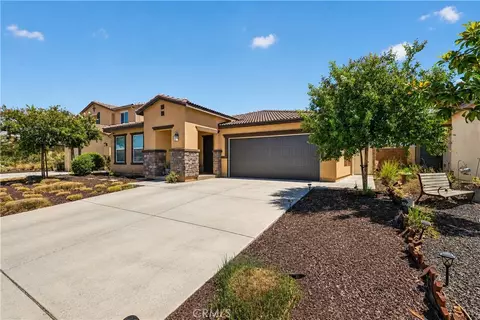 Other - 2417 Tulip Dr, Perris, CA 92570 photo 6 of 11
