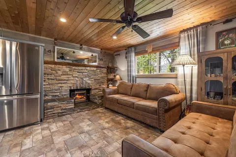Living - 500 E Mdw, Big Bear City, CA 92314 photo 1 of 3