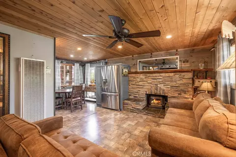 Living - 500 E Mdw, Big Bear City, CA 92314 photo 3 of 3