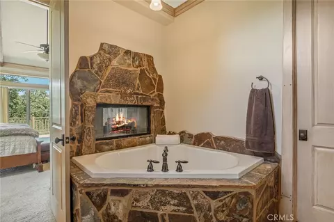 Bath - 27920 Matterhorn, Lake Arrowhead, CA 92352 photo 3 of 8