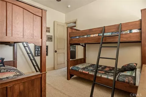 Bedroom - 27920 Matterhorn, Lake Arrowhead, CA 92352 photo 7 of 12
