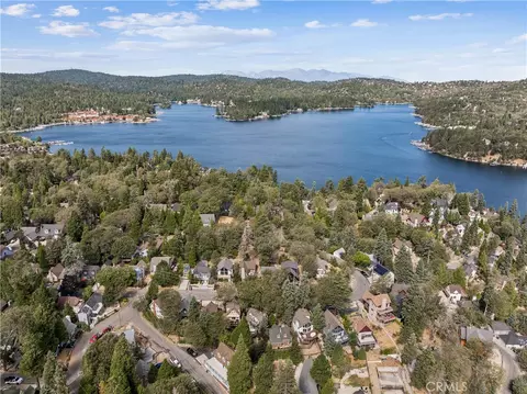 View/Area - 28815 Cedar, Lake Arrowhead, CA 92352 photo 3 of 3