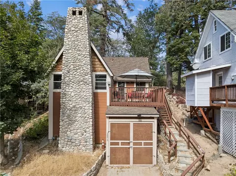 Exterior - 28815 Cedar, Lake Arrowhead, CA 92352 photo 1 of 5