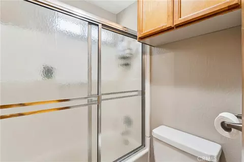 Bath - 28815 Cedar, Lake Arrowhead, CA 92352 photo 2 of 3