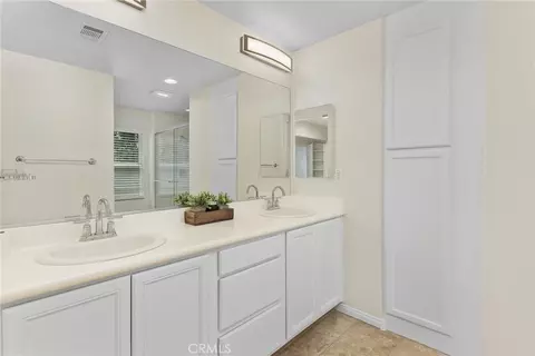 Bath - 1485 Moonlight, Beaumont, CA 92223 photo 3 of 4