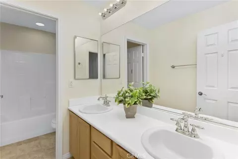 Bath - 1485 Moonlight, Beaumont, CA 92223 photo 2 of 4
