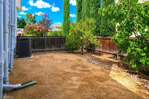 Exterior - 541 S 4th, Redlands, CA 92373 photo 11 of 21