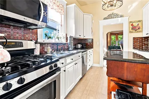 Kitchen - 541 S 4th, Redlands, CA 92373 photo 3 of 5