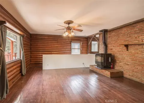 Living - 925 E Ln, Big Bear City, CA 92314 photo 1 of 12