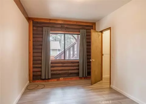 Bedroom - 925 E Ln, Big Bear City, CA 92314 photo 5 of 6