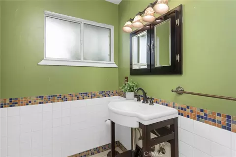 Bath - 9053 Delano, Riverside, CA 92503 photo 1 of 2