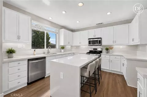 28900 Bayberry Dr, Lake Elsinore, CA 92530