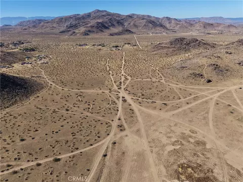 1 Fairview Vly, Apple Valley, CA 92307 photo 7
