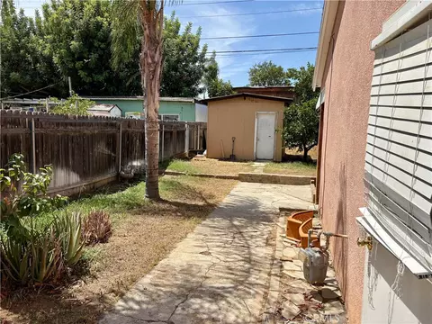 Exterior - 5580 Noble St, Riverside, CA 92503 photo 4 of 21