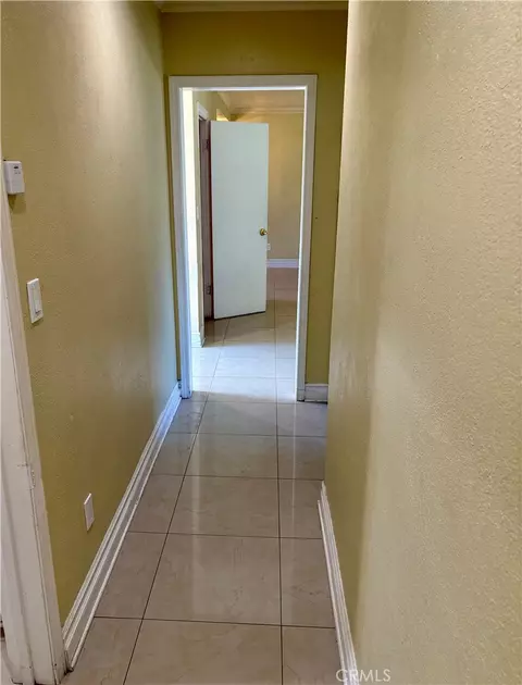 Entry Way - 5580 Noble St, Riverside, CA 92503 photo 2 of 2