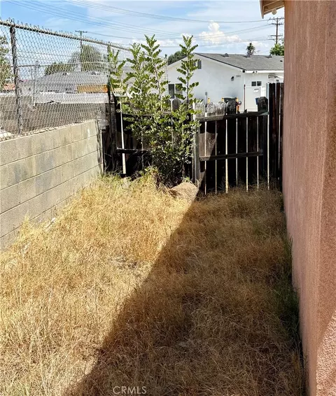 Exterior - 5580 Noble St, Riverside, CA 92503 photo 10 of 21