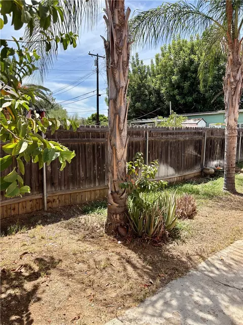Exterior - 5580 Noble St, Riverside, CA 92503 photo 11 of 21