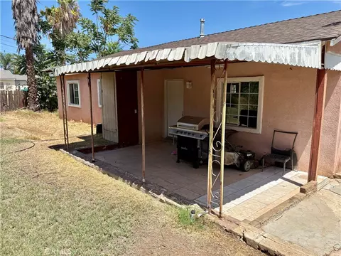 Exterior - 5580 Noble St, Riverside, CA 92503 photo 6 of 21