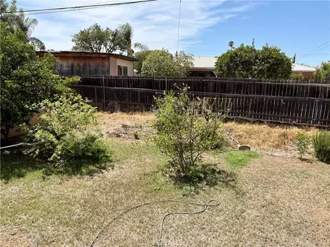 Exterior - 5580 Noble St, Riverside, CA 92503 photo 16 of 21