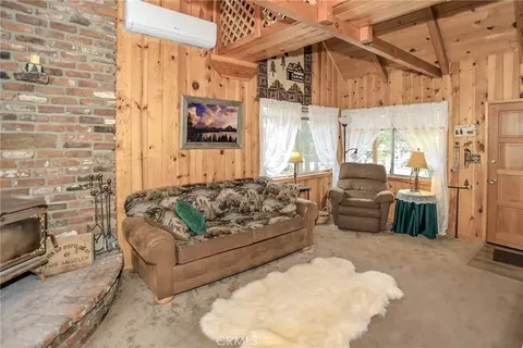 Living - 630 Pine, Sugarloaf, CA 92386 photo 2 of 3