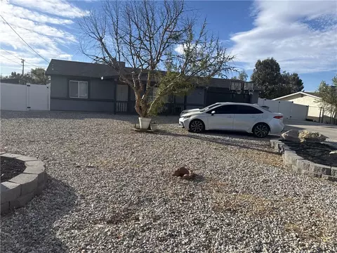 9378 Guava, Hesperia, CA 92345 photo 3