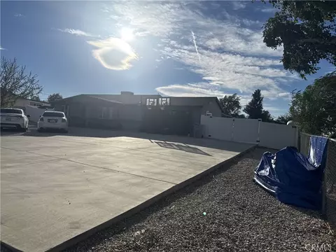 9378 Guava, Hesperia, CA 92345 photo 2