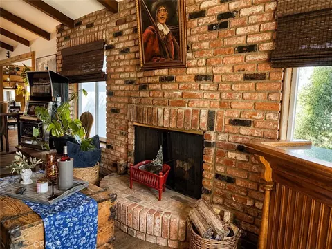 Living - 32180 Wesley, Wildomar, CA 92595 photo 4 of 5