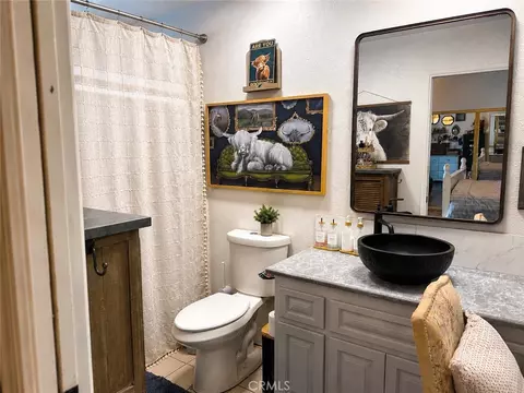 Bath - 32180 Wesley, Wildomar, CA 92595 photo 2 of 2