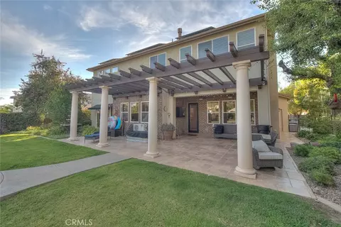 Exterior - 13385 Canyon Hts, Yucaipa, CA 92399 photo 7 of 14
