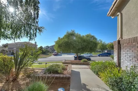 Exterior - 13385 Canyon Hts, Yucaipa, CA 92399 photo 5 of 14