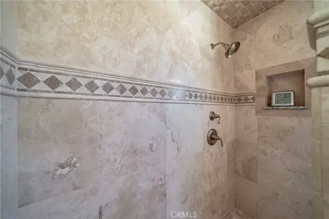 Bath - 17945 Copper Queen, Perris, CA 92570 photo 3 of 5