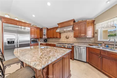 Kitchen - 17945 Copper Queen, Perris, CA 92570 photo 3 of 5