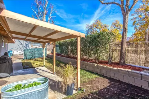 Exterior - 32390 Avenue D, Yucaipa, CA 92399 photo 6 of 9