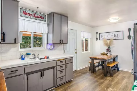 Kitchen - 32390 Avenue D, Yucaipa, CA 92399 photo 3 of 3