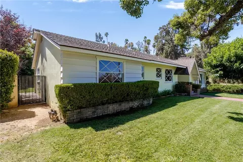 Exterior - 1151 W W Cres, Redlands, CA 92373 photo 4 of 17