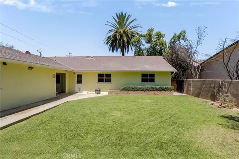 Exterior - 1151 W W Cres, Redlands, CA 92373 photo 11 of 17