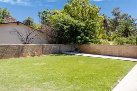 Exterior - 1151 W W Cres, Redlands, CA 92373 photo 8 of 17