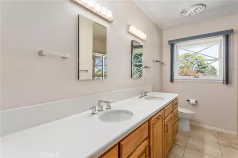Bath - 1151 W W Cres, Redlands, CA 92373 photo 1 of 3